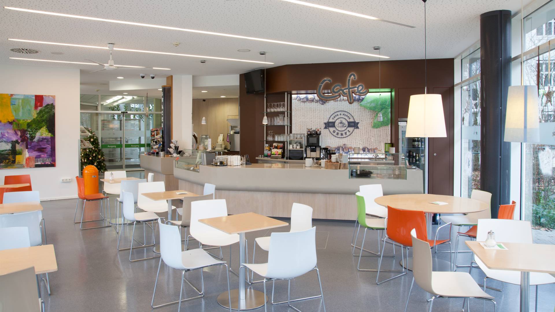 Das Café Gerfi im neuen Gewand Das fertige Café Gerfi